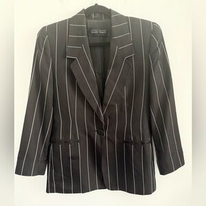 Linda Allard Ellen Tracy Pinstripe Black Blazer